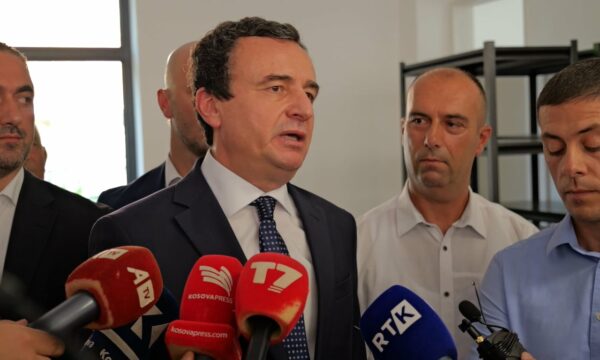 Kurti e arsyeton Dimal Bashën për shkrimin anti-UÇK, sulmon Qeveritë e kaluara – flet edhe për Liburn Aliun