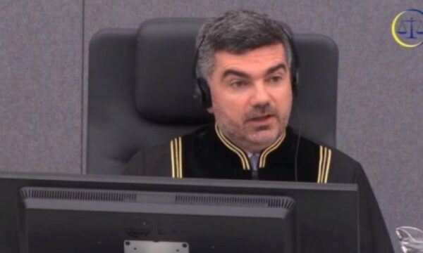 Amerika sanksionon ish-gjyqtarin e Speciales në rastin e Thaçit dhe ish-krerëve të UÇK-së