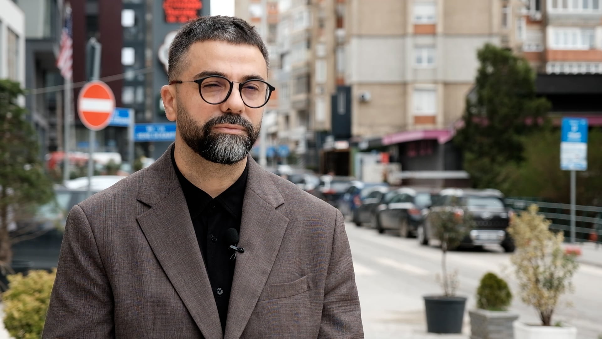 Behrami: Glauk jep dorëheqje, të propozohen pesë dështakë për kryeparlamentar para teje është fyerje