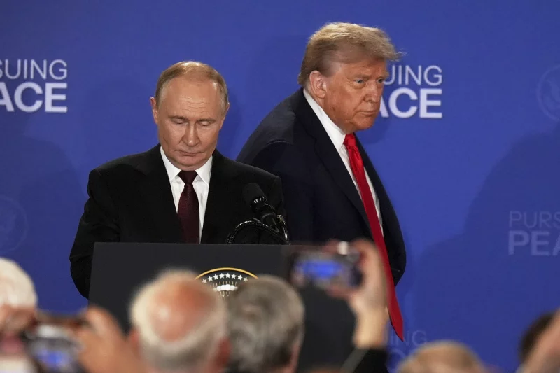 Zbulohet dhurata e Trump për Putin/ Dokumentet sekrete që u harruan në hotel, u anulua dreka me tri pjata