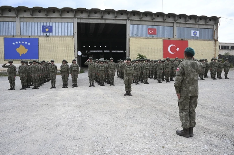 Turqia merr sërish komandën e KFOR-it