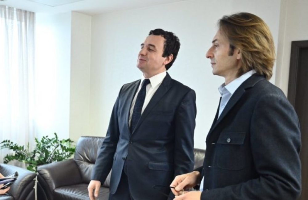 Vjosa Osmani merr mbështetje nga Vetëvendosja për rastin e gjyqtarit Llaban nëpërmjet Elvis Hoxhës