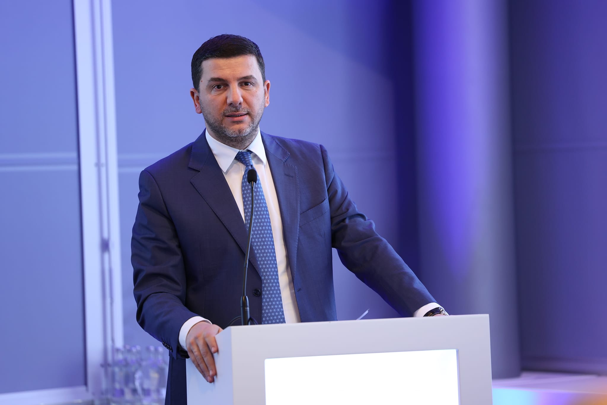 PDK: NGA SIMBOL I LIRISË – NË KRIZË TË IDENTITETIT POLITIK