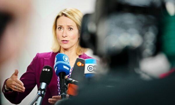 Kallas: Putini po tallet me përpjekjet diplomatike për të arritur paqen në Ukrainë