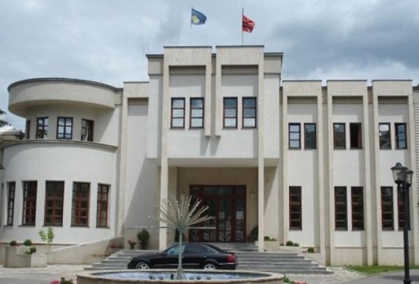 Ngritet aktakuzë ndaj dy zyrtarëve komunalë për rrënimin e “Sarajit të Vjetër” në Prizren
