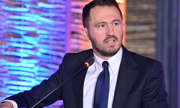 Krasniqi: Pasi s’u arrit shumica, mandatet duhet t’i kthehen popullit – partitë të dakordohen paraprakisht për pesë çështje