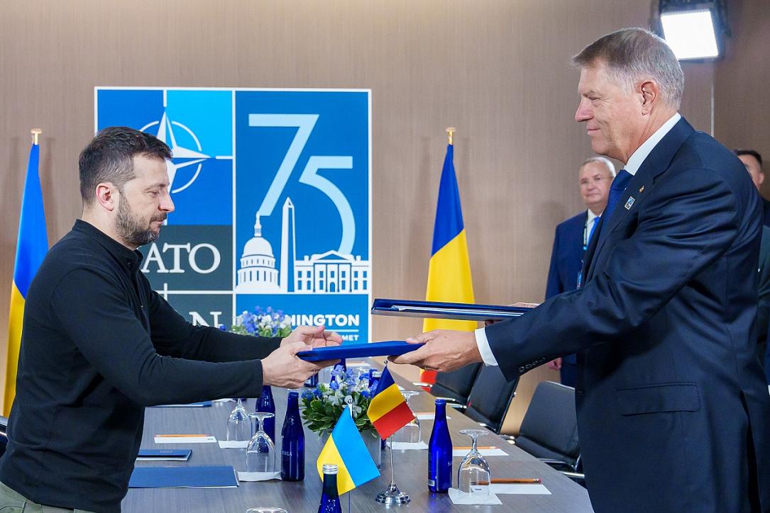 Garanci sigurie për Ukrainën – Rumania është gati t’i ofrojë bazat e saj ushtarake NATO-s