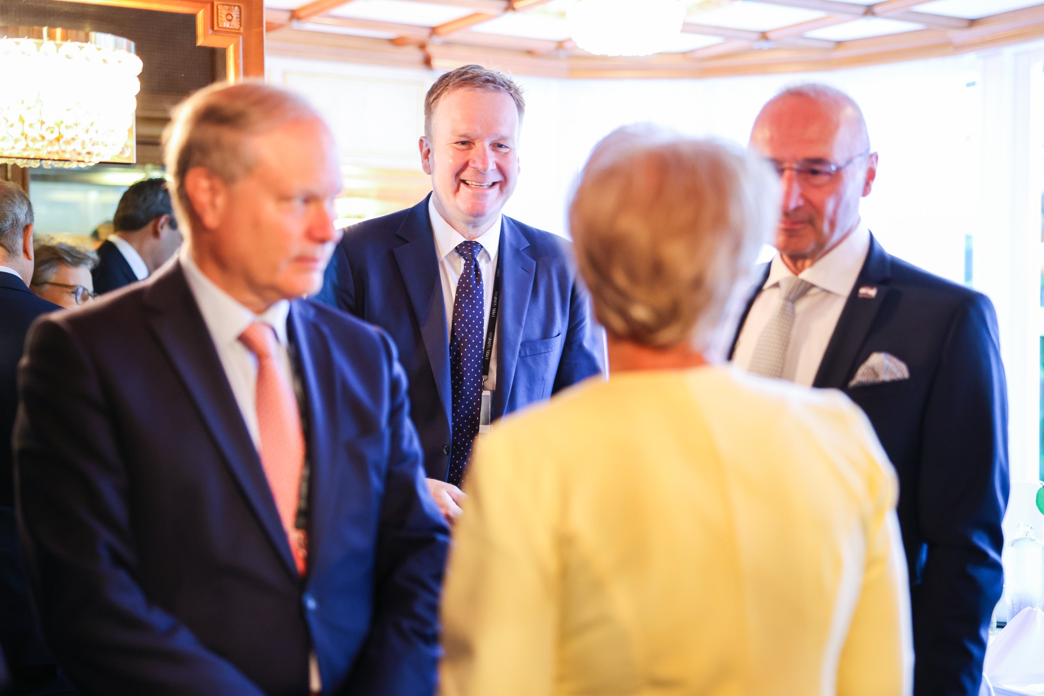 Ministrat e Jashtëm e emisarët për rajonin në Bled, Gërvalla bisedon me Sorensen e Trocaz