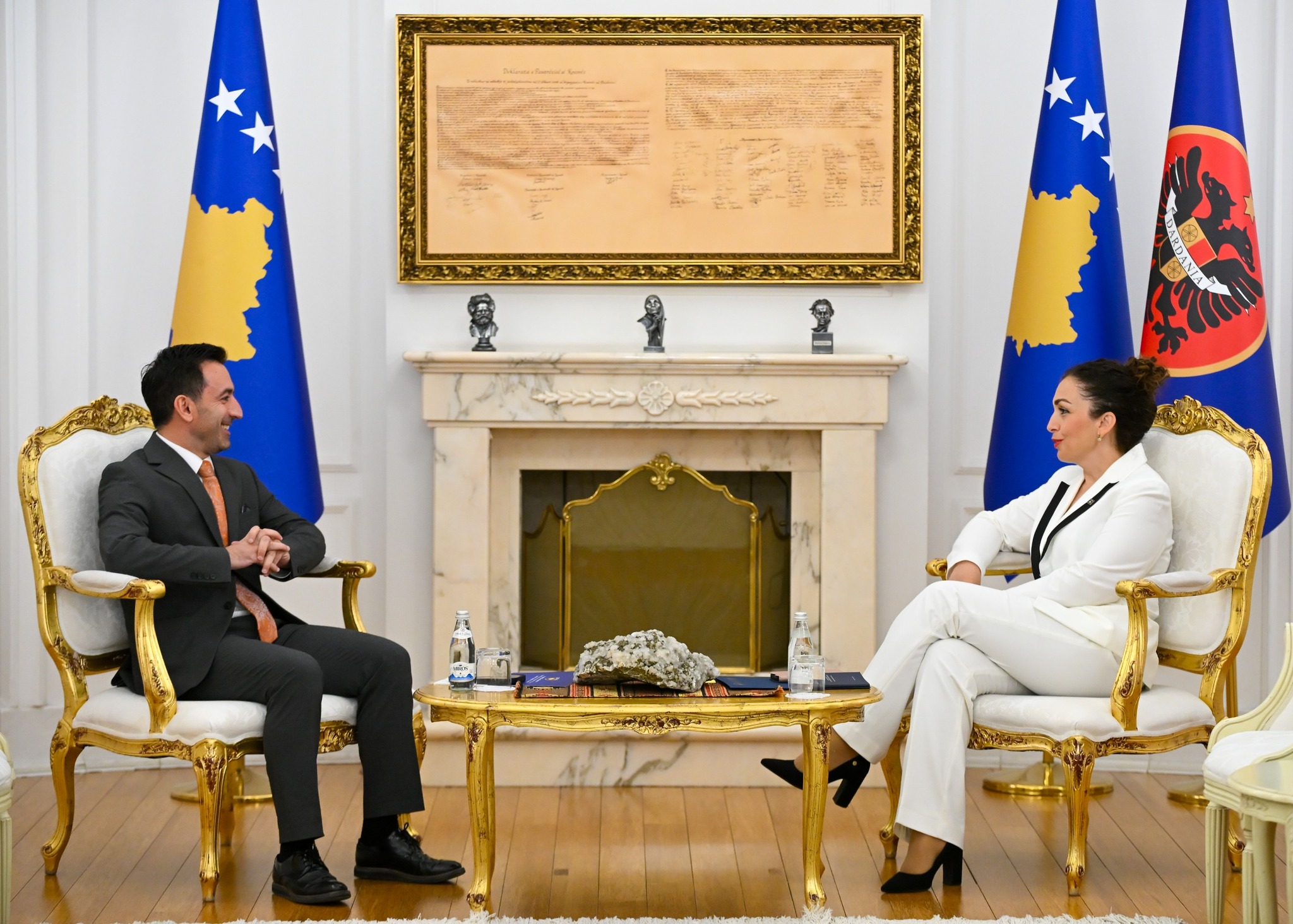 Osmani pret në takim Bashën, e informon se ekipi ligjor po analizon procesin e konstituimit të Kuvendit
