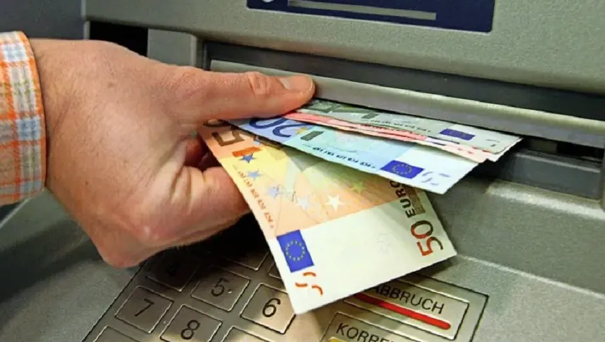 Prizren: Deponohen pare false në një bank