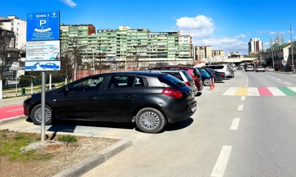 Prishtina Parking rinis punën me rregulla të reja për pagesa e gjoba, Brestovci: S’është kundërshtim me vendimin e Supremes