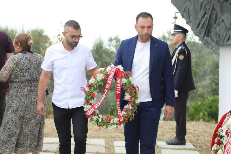 Kremtohet 105-vjetori i Luftës së Vlorës
