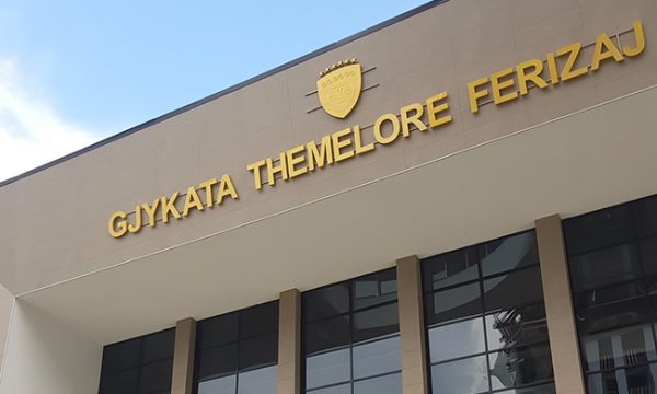 Gjykata ia cakton 1 muaj paraburgim personit që dyshohet se e vrau djalin e axhës