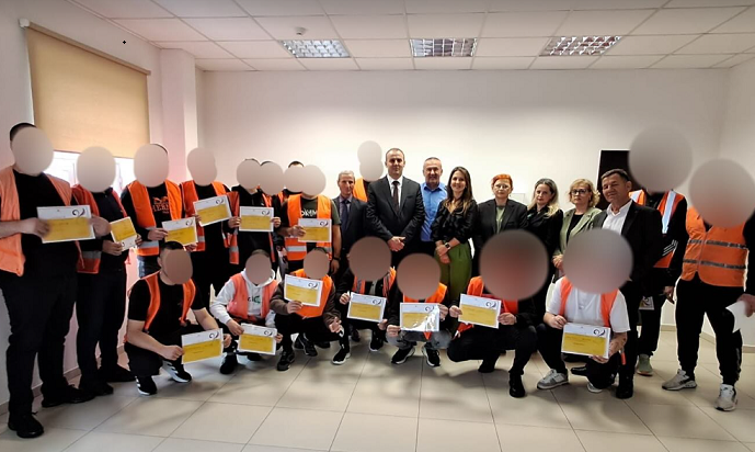 21 të dënuar certifikohen në programe edukative në Qendrën e Paraburgimit në Prishtinë