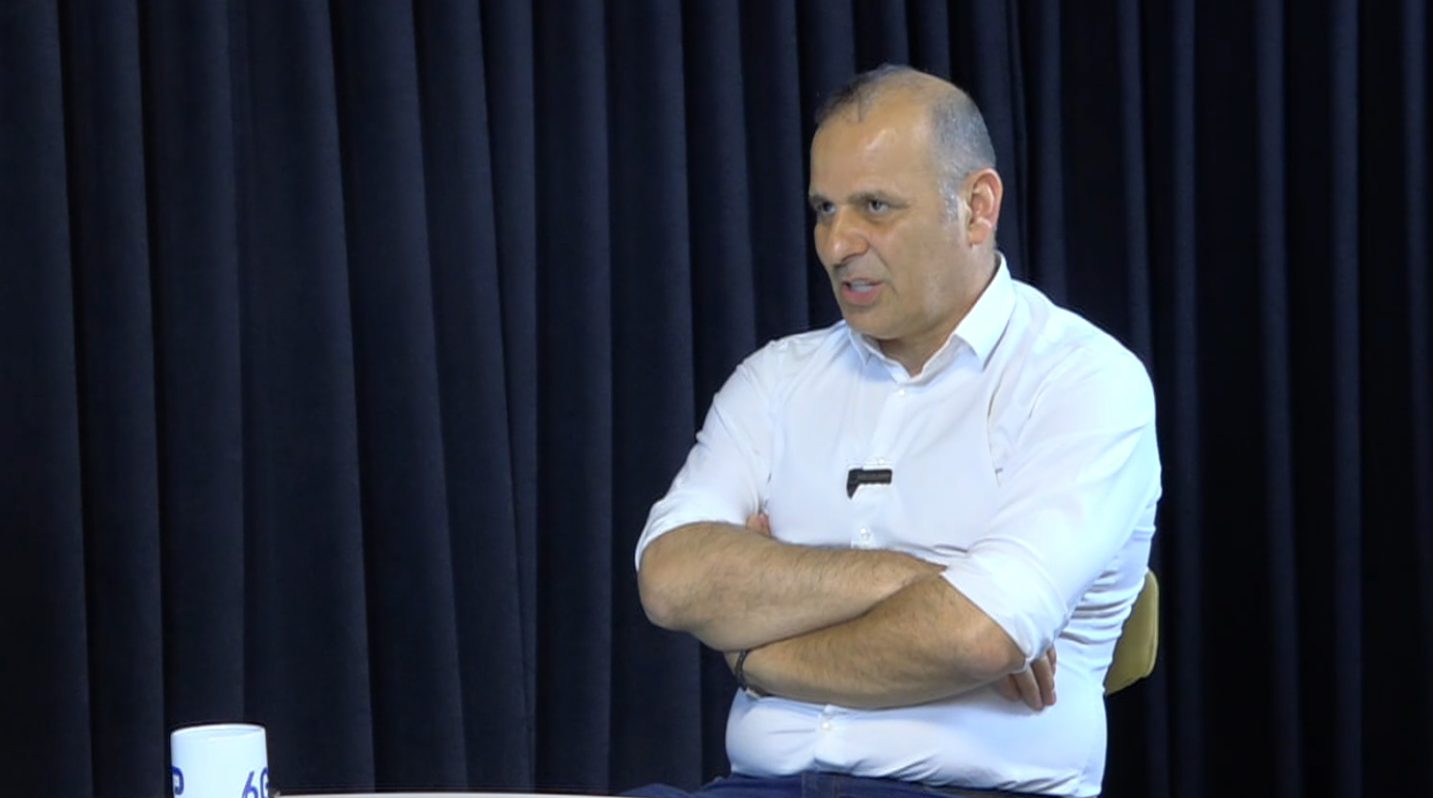 Canaj: Me deklaratat e fundit, Kurti dhe VV-ja bënë presion ndaj Kushtetueses