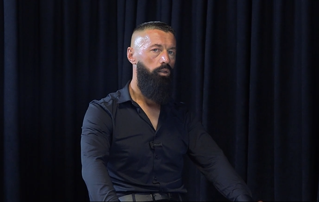 Adnan Hyseni në “Arb Debat”: Rrëfimi i një veterani të UÇK-së për luftën, sakrificën dhe rikthimin në atdhe