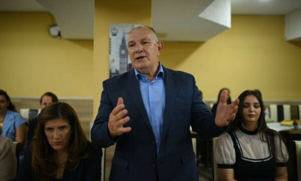 “Fitorja në Lipjan është e jona”, Shukri Buja thotë se është jashtëzakonisht i kënaqur me përgjigjen qytetare ndaj thirrjes së tij