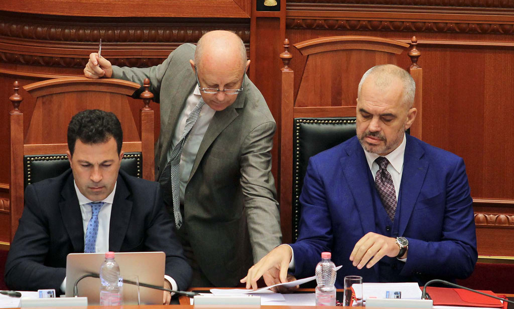 Niko Peleshi propozohet për kryetar të ri Kuvendit të Shqipërisë