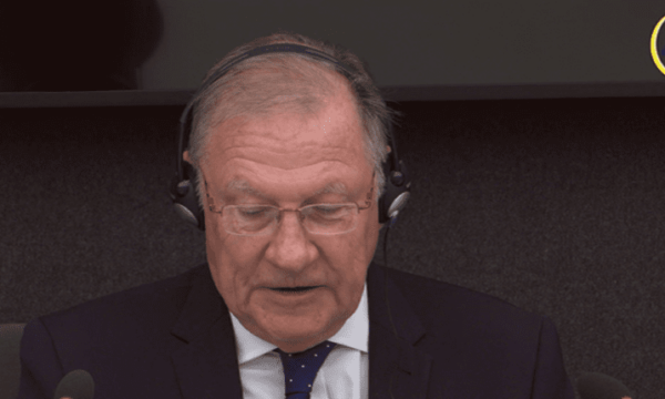 Duncan: Çeku ishte krahu ushtarak, Thaçi e Krasniqi kryenin funksione politike