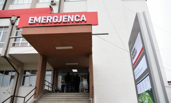 I mituri i plagosur me thikë në Podujevë në gjendje të rëndë