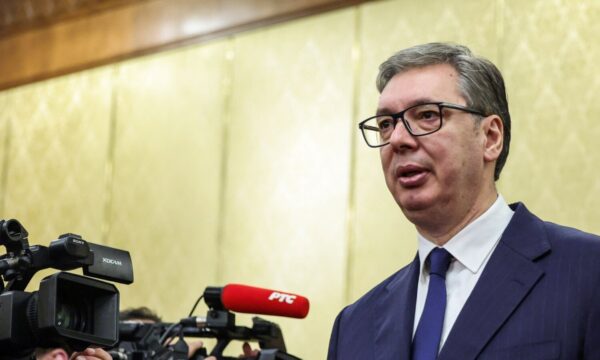 Vuçiq thotë se do të blejë armatim nga Kina: S’është rastësi që Prishtina, Zagrebi e Tirana bënë një aleancë ushtarake, është kundër Serbisë