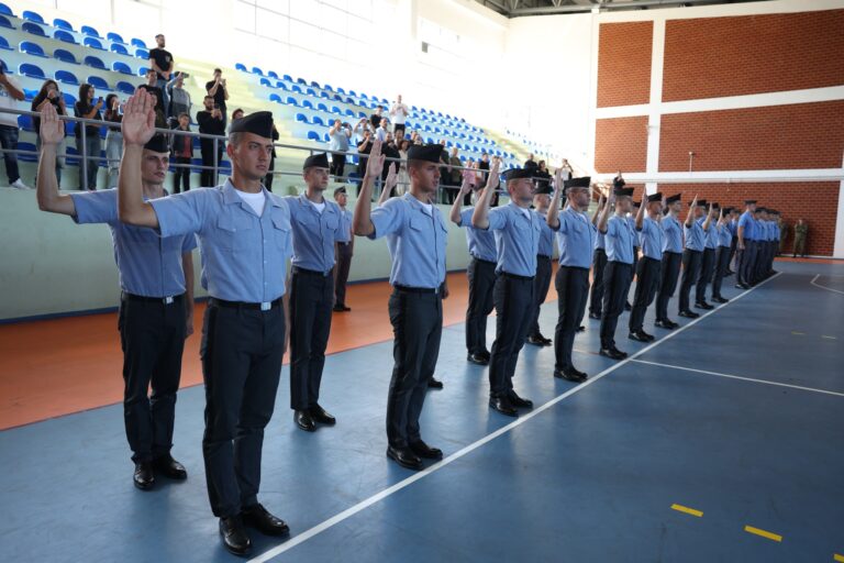 Betohen 19 kadetë të rinj të FSK-së