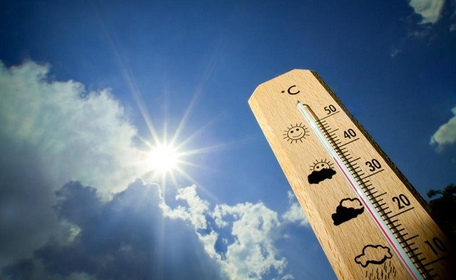Fundjava pritet të jetë e nxehtë, temperaturat deri në 30 gradë
