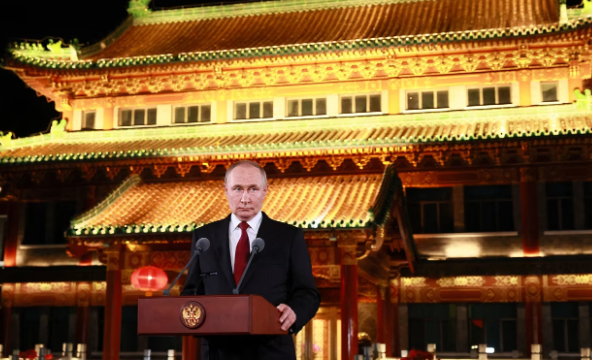 Trump i akuzoi për komplot, Putin ia kthen nga Pekini: Ka sens humori