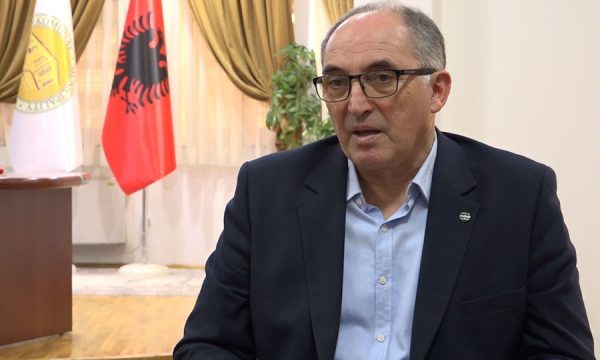 Totaj jep zotimin e ri për nënat lehona: Vazhdon rritja e përkrahjes në mandatin e dytë