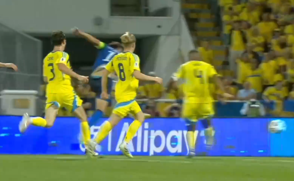 Kosova dyfishon epërsinë, super gol nga Vedat Muriqi