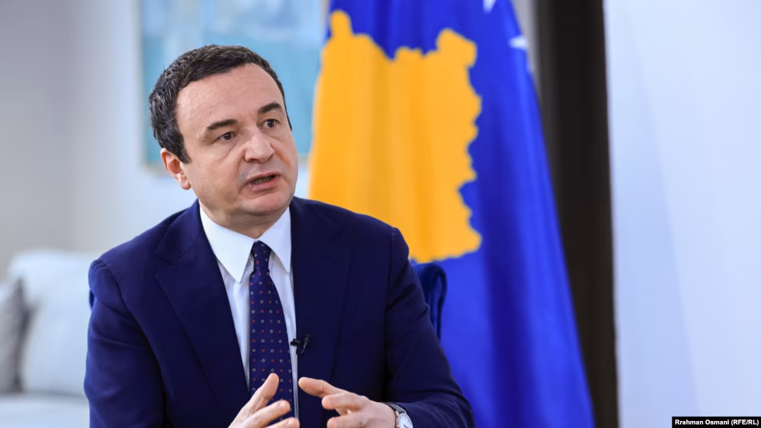 Kurti kthehet në Kosovë, merr pjesë në këtë ngjarje