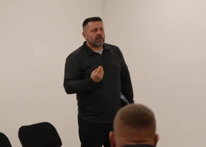 Berisha: Pse “Kodra e Trimave” është lënë anash? A nuk janë edhe ata Prishtinë?