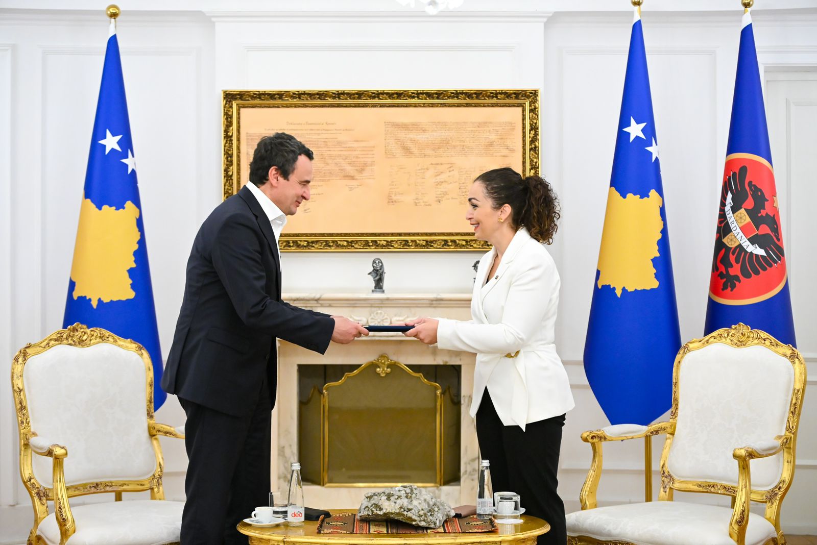 Një javë nga mandatimi për formimin e qeverisë së re, Kurti nuk e ndërmerr asnjë hap për sigurimin e votave