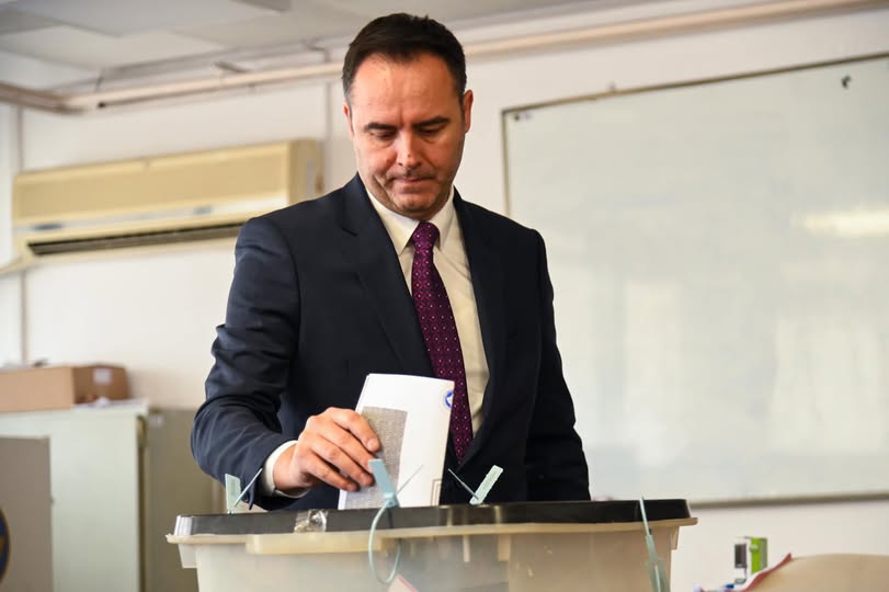 Glauk Konjufca u bën thirrje qytetarëve: Dilni dhe votoni
