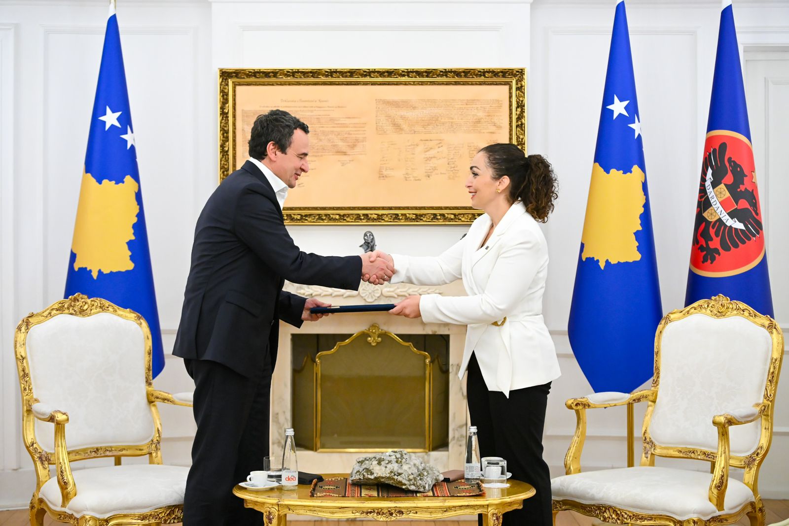 Osmani e mandaton Kurtin për formimin e Qeverisë pasi Kuvendi u shpall i konstituuar, i ka 15 ditë afat