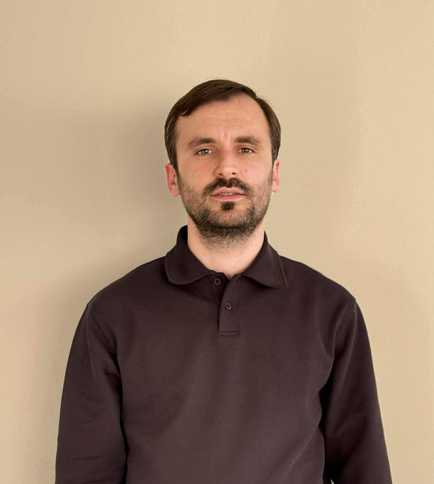 Gazetari Nikollë Ukaj reagon ndaj deklaratës së fundit të kryetarit të AAK-së në Viti