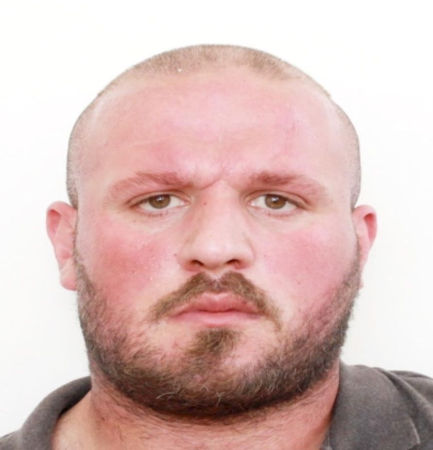 Policia shpall në kërkim Edon Bytyqin- përdori emra të personave publik për mashtrime: Apelon qytetarët për kujdes