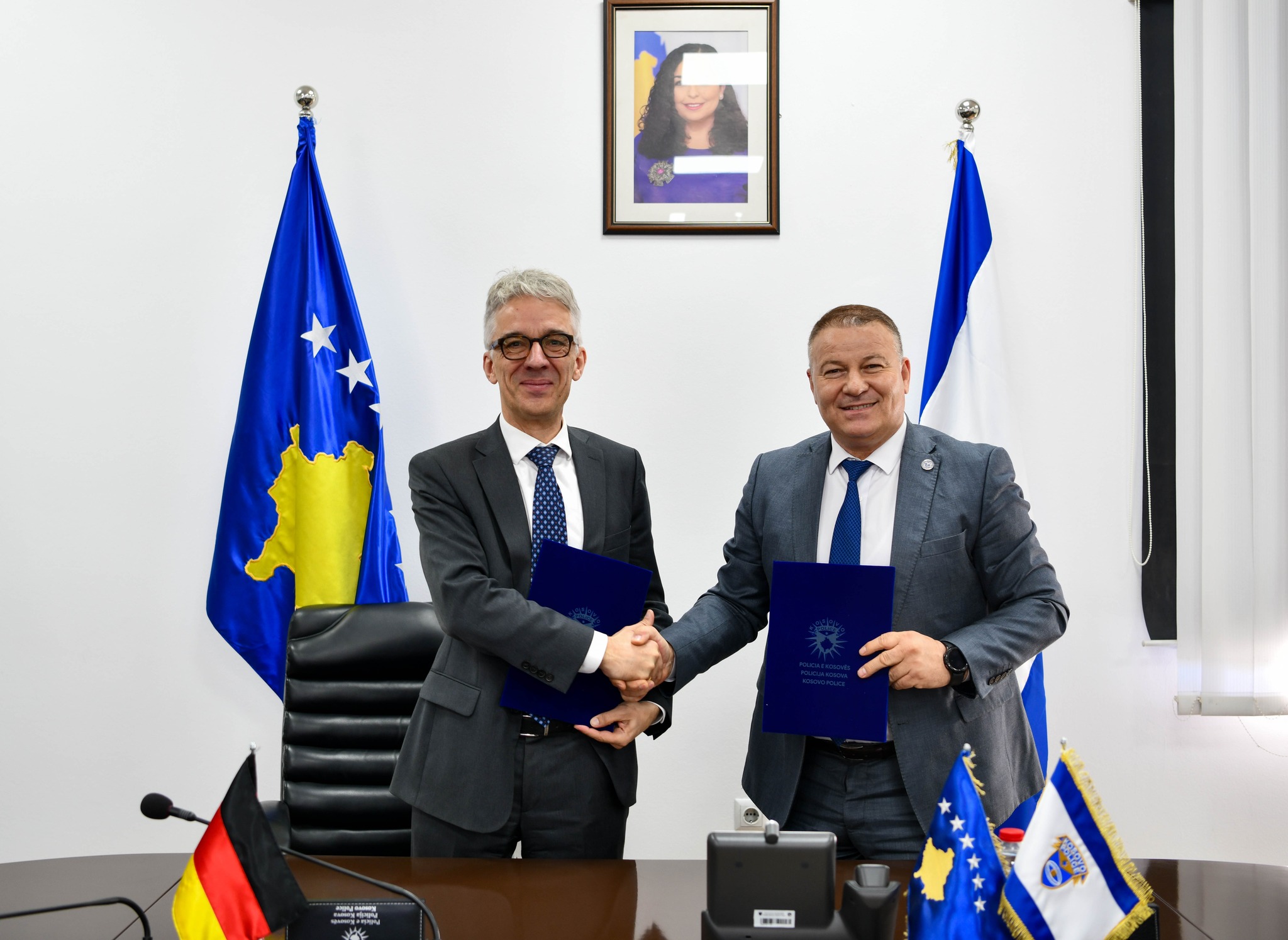 Policia e Kosovës pranon donacion nga Ambasada Gjermane në Kosovë