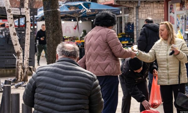 Punë nga Beogradi për serbët në Kosovë: Ndihmë apo manipulim zgjedhor?