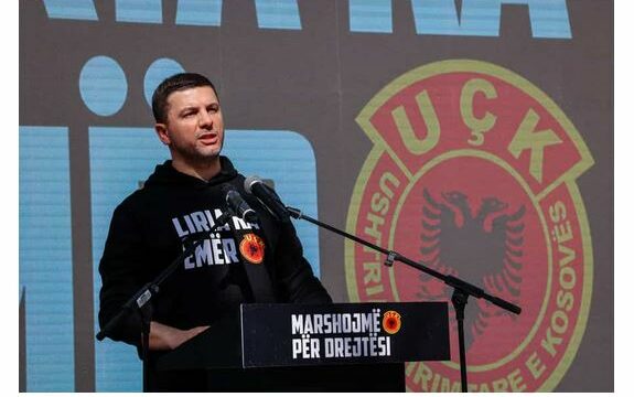 Krasniqi fton për pjesëmarrje masive në protestën e nesërme në Tiranë