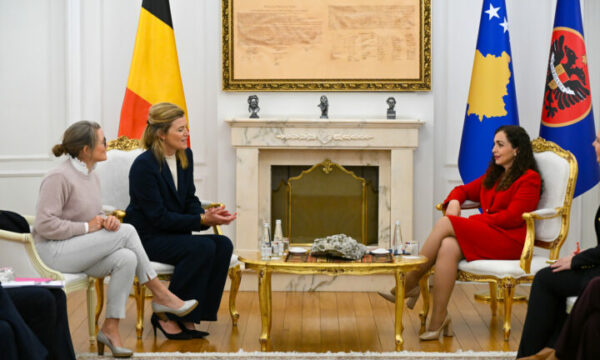 Mediumi belg: Thuhet se Kosova po kërkon përkrahje për BE në këmbim të marrëveshjes për burgjet