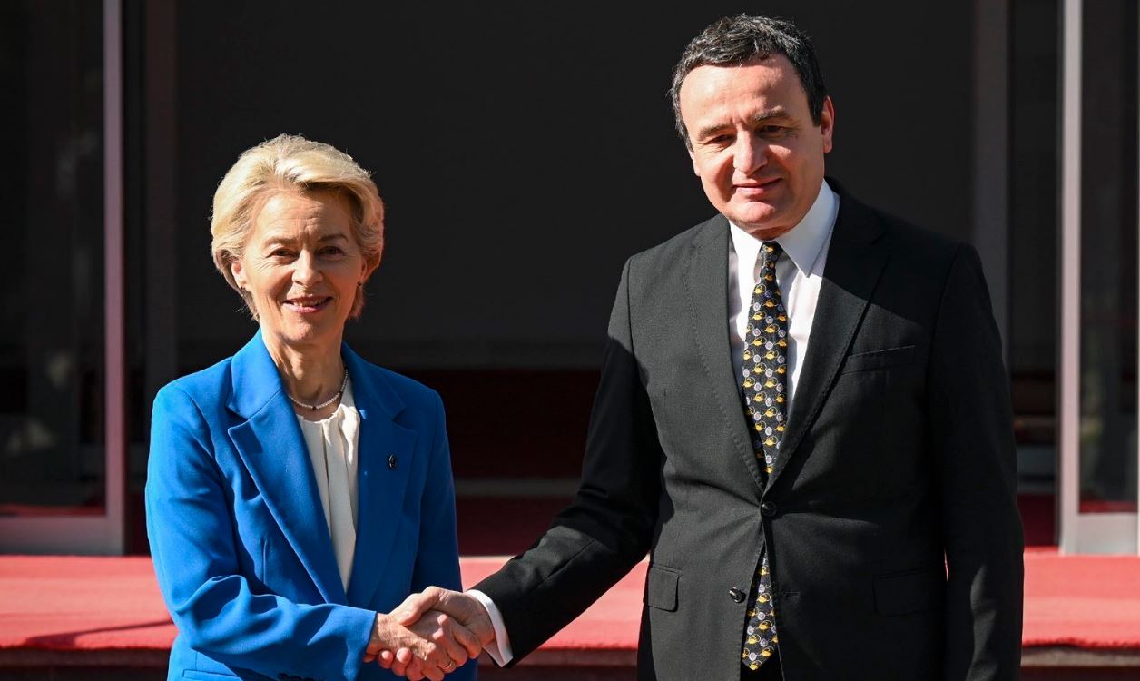 Von der Leyen takohet me Kurtin në Kuvend, jo në qeveri