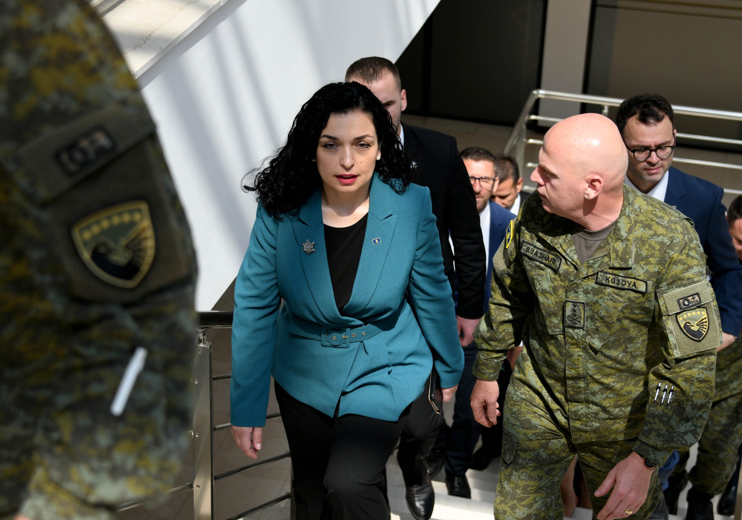 IBNA: Përplasja Osmani-Vuçiç mes konfliktit verbal dhe rreziqeve reale