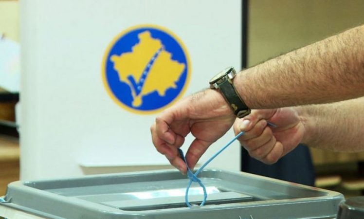 Tri raste të fotografimit të votës në rajonin e Prishtinës, policia nis hetimet