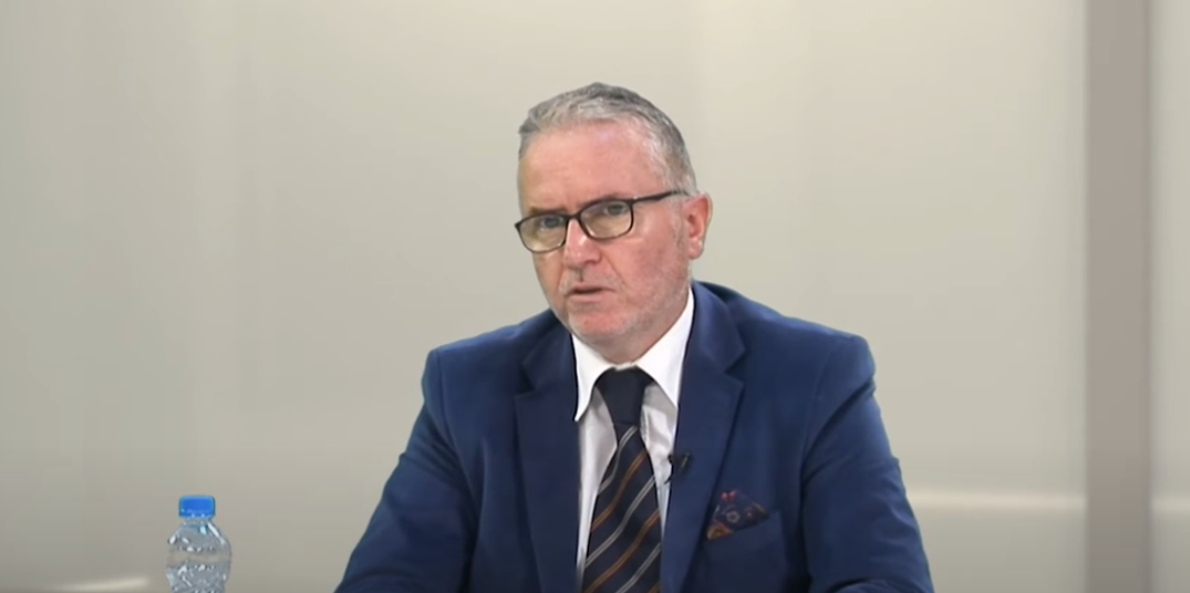 Osmani: Rënia e numrit të nxënësve lidhet me lindshmërinë dhe migrimin – Qeveria duhet të ofrojë mbështetje për familjet