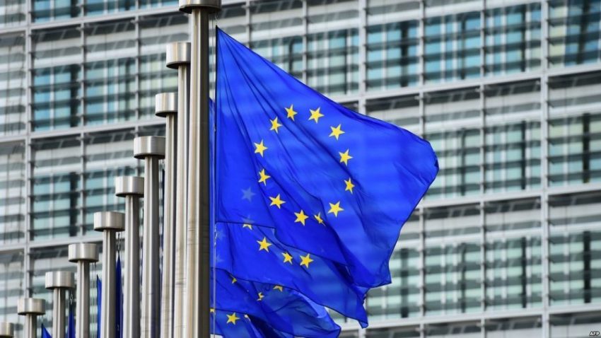 Politika e BE-së ndaj Kosovës në “autopilot”