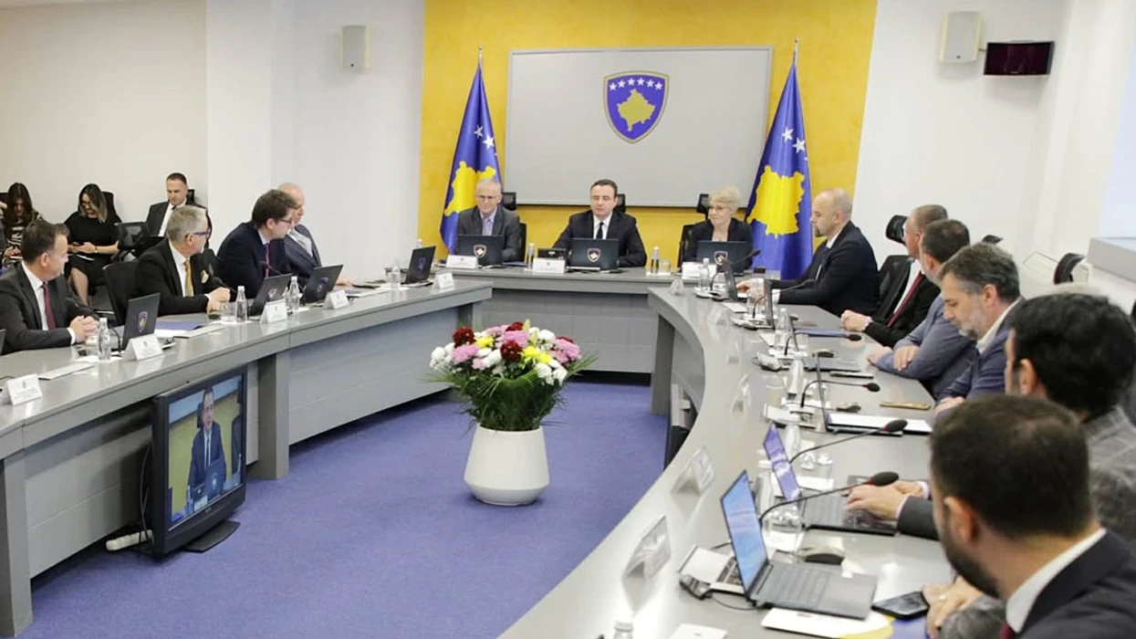 Rritja e pagës minimale pa konsultime po konsiderohet i rrezikshëm për bizneset ​