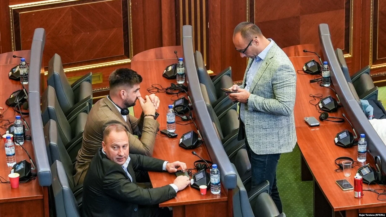 Lista Serbe sfidon Kuvendin dhe rrezikon formimin e Qeverisë së re