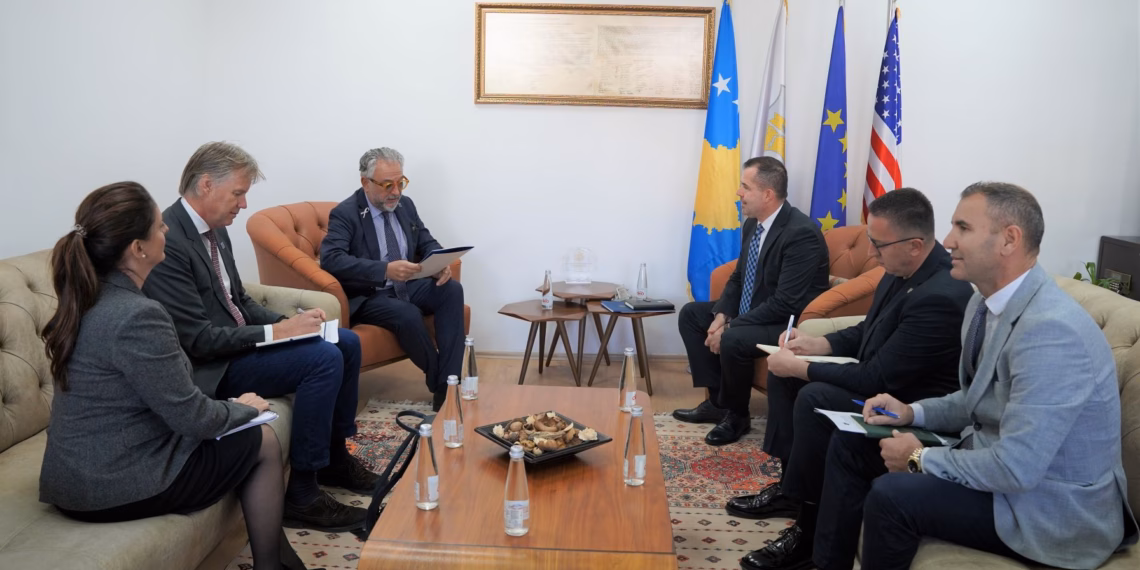 Shefi i EULEX-it vlerëson rolin e IPK-së në sundimin e ligjit në Kosovë