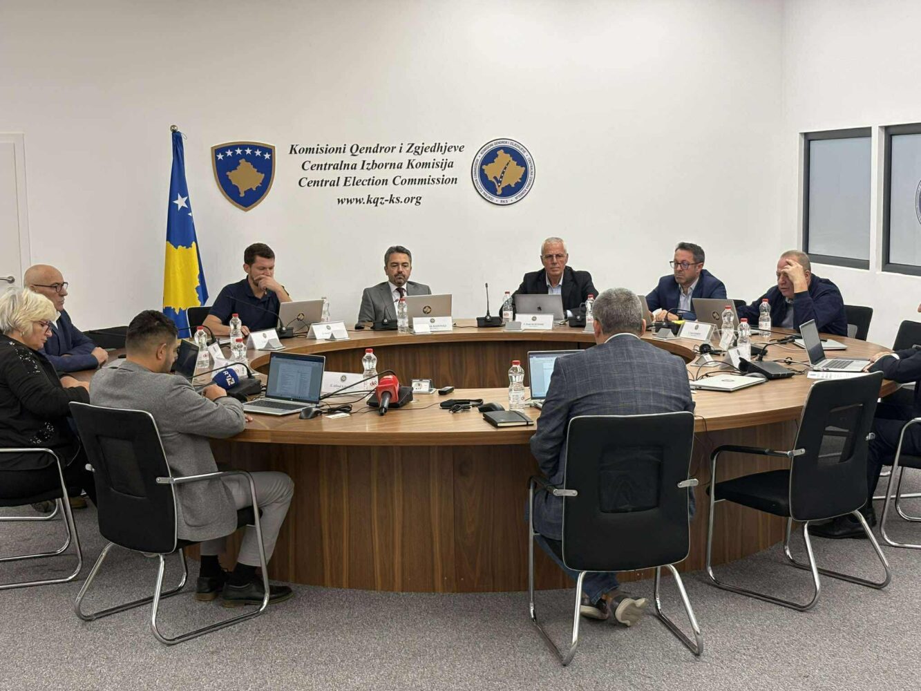 KQZ akreditoi 521 vëzhgues për zgjedhjet e 12 tetorit